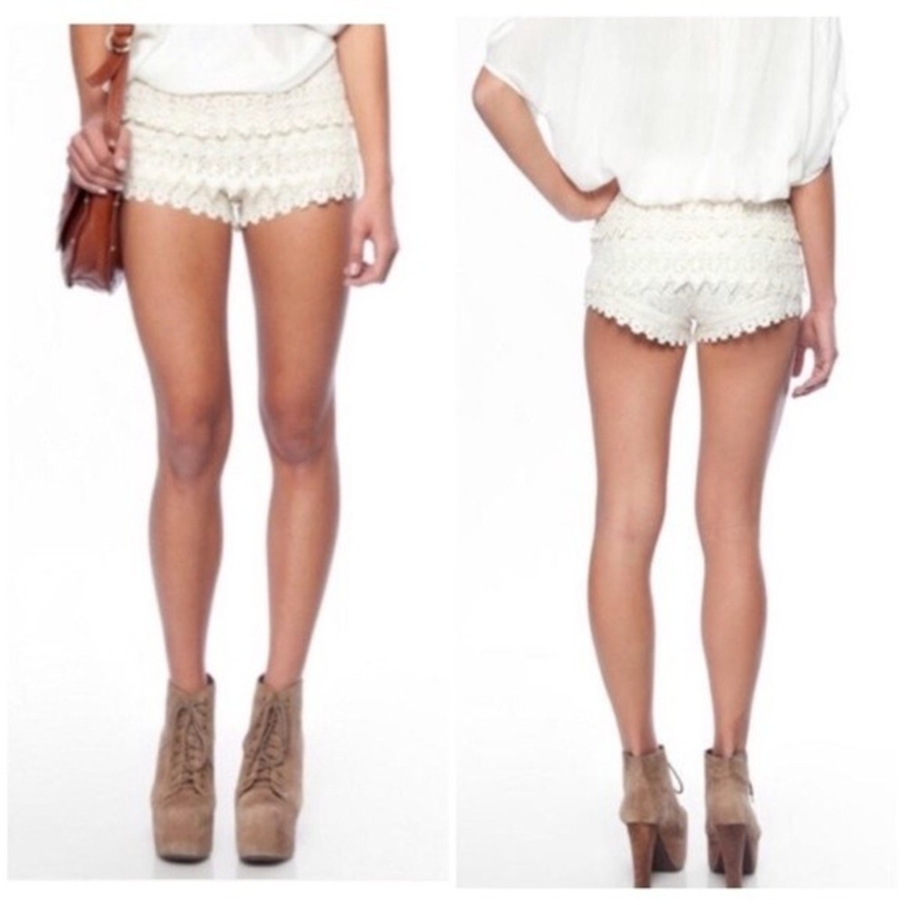 San Souci Ivory Lace Shorts Large New - Picture 2 of 16